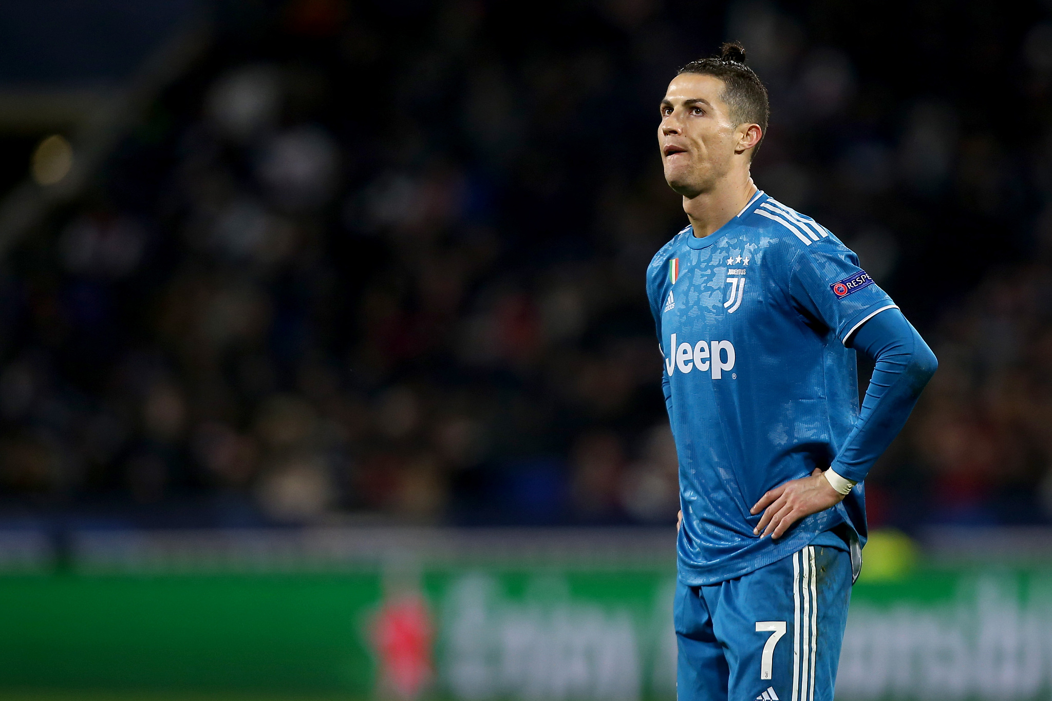 冲刺阶段体能课后,里昂单刀错失备战意大利杯,赛场秩序良好,训练强度明显提升的简单介绍 冲刺阶段体能课后,里昂单刀错失备战意大利杯,赛场秩序良好,训练强度明显提升的简单介绍