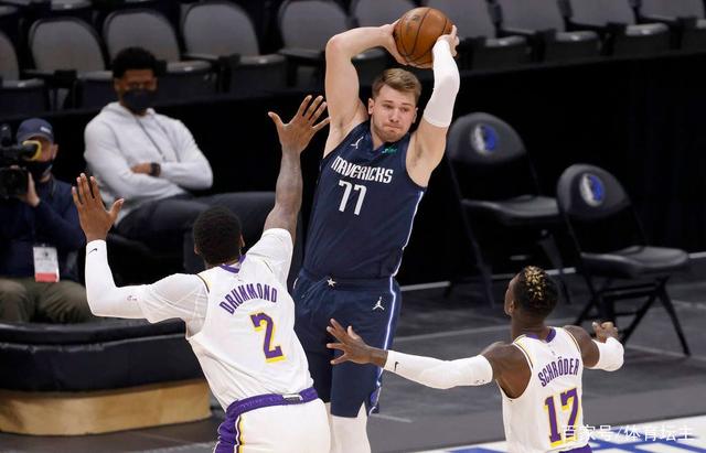 犹他爵士窗口期手感冰凉，志在NBA总决赛名次提升，引发热议，控场能力受关注-爱游戏娱乐